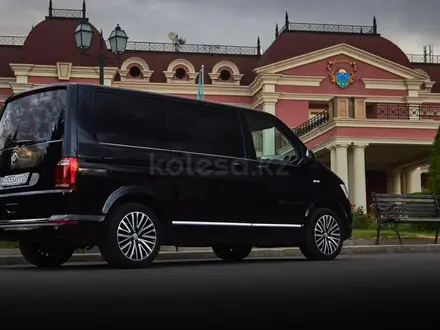 Volkswagen Multivan 2018 года за 27 500 000 тг. в Алматы – фото 5