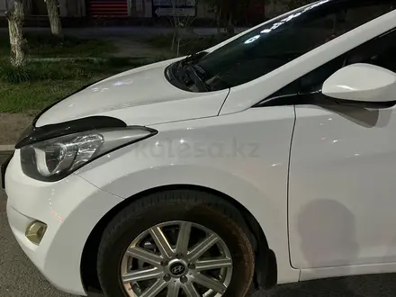 Hyundai Elantra 2013 года за 5 300 000 тг. в Сатпаев – фото 3