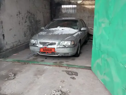 Volvo S80 2002 года за 2 700 000 тг. в Алматы