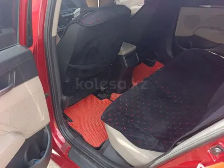 Hyundai Elantra 2018 года за 5 800 000 тг. в Алматы – фото 6