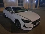 Hyundai Sonata 2023 года за 11 000 000 тг. в Атырау – фото 2