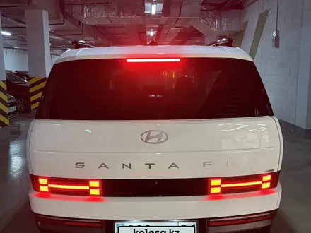 Hyundai Santa Fe 2023 года за 20 000 000 тг. в Астана – фото 2