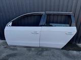Двери Vw Passat b7 за 90 000 тг. в Алматы