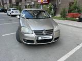 Volkswagen Jetta 2008 годаүшін3 300 000 тг. в Атырау