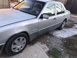 Mercedes-Benz E 230 1989 года за 700 000 тг. в Шымкент – фото 2