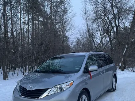 Toyota Sienna 2013 года за 8 200 000 тг. в Уральск