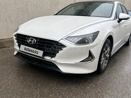 Hyundai Sonata 2020 года за 11 000 000 тг. в Актау