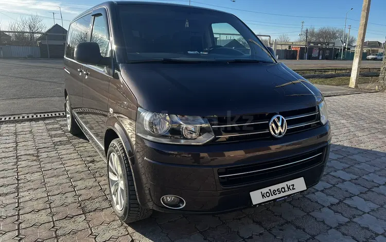 Volkswagen Caravelle 2014 годаfor14 300 000 тг. в Алматы