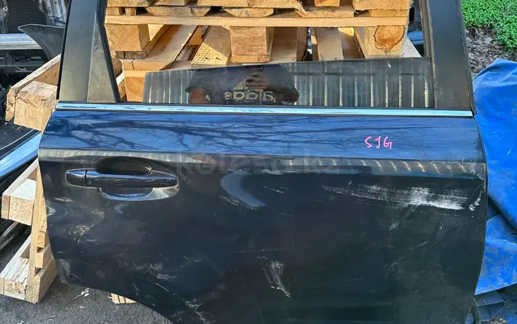 Задняя правая Дверь Subaru forester SJ5 за 150 000 тг. в Алматы