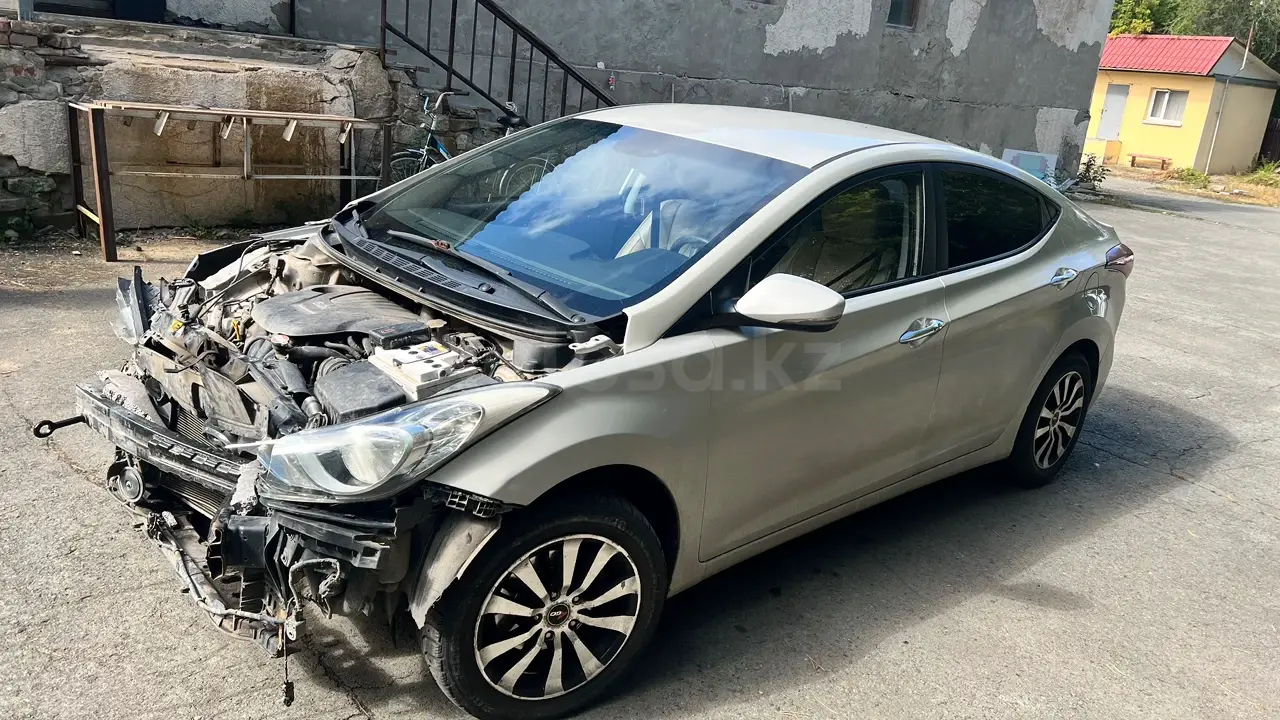 Hyundai Avante, 2011