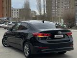 Hyundai Elantra 2017 года за 4 400 000 тг. в Актобе – фото 2