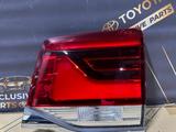Фонарь правый в крышку багажника на Land Cruiser 200 за 70 000 тг. в Алматы