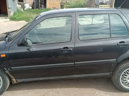 Volkswagen Golf 1995 года за 1 800 000 тг. в Астана – фото 5