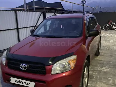 Toyota RAV4 2007 года за 7 500 000 тг. в Алматы – фото 2