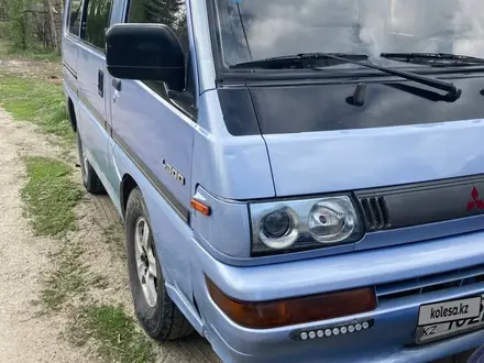 Mitsubishi L300 1997 года за 2 270 000 тг. в Усть-Каменогорск