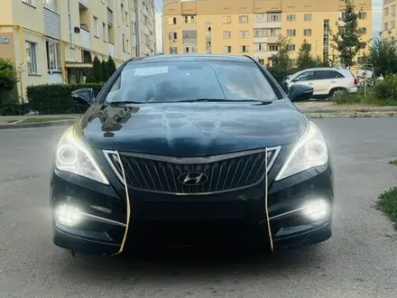 Hyundai Grandeur 2015 года за 8 400 000 тг. в Алматы