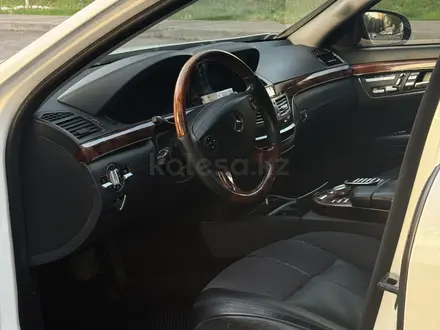 Mercedes-Benz S 550 2007 года за 10 000 000 тг. в Алматы – фото 12