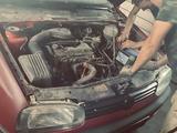 Volkswagen Golf 1992 года за 450 000 тг. в Алматы – фото 2