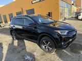 Toyota RAV4 2016 года за 6 200 000 тг. в Атырау – фото 3