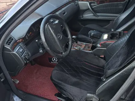 Mercedes-Benz E 320 2000 года за 4 250 000 тг. в Алматы – фото 7