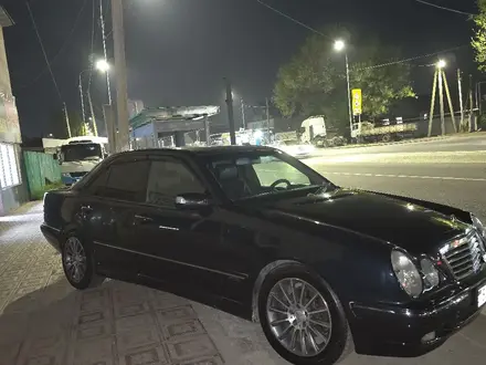 Mercedes-Benz E 320 2000 года за 4 250 000 тг. в Алматы – фото 14