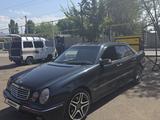 Mercedes-Benz E 320 2000 года за 4 000 000 тг. в Алматы