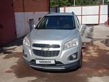 Chevrolet Tracker 2015 года за 5 800 000 тг. в Уральск – фото 2