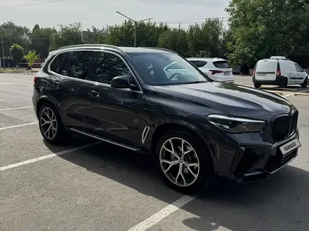 BMW X5 2023 года за 42 000 000 тг. в Алматы – фото 4
