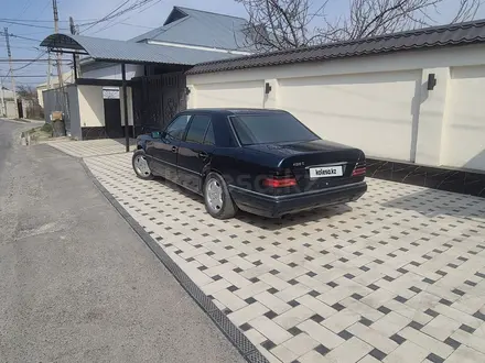 Mercedes-Benz E 200 1994 года за 1 500 000 тг. в Шымкент – фото 3
