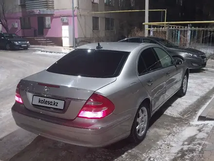 Mercedes-Benz E 350 2005 года за 3 600 000 тг. в Кульсары – фото 3