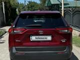 Toyota RAV4 2022 годаүшін13 500 000 тг. в Алматы – фото 3