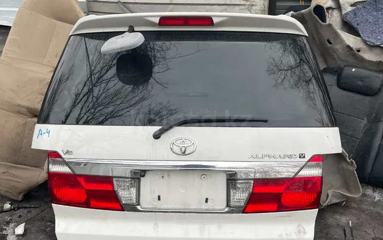 Задняя крышка багажника Toyota Alphard за 1 000 тг. в Алматы