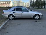 Mercedes-Benz C 180 1995 годаfor2 250 000 тг. в Астана – фото 5