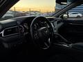 Toyota Camry 2018 года за 10 600 000 тг. в Караганда – фото 16