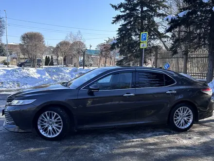 Toyota Camry 2021 года за 16 000 000 тг. в Алматы – фото 4