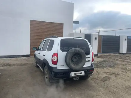 Chevrolet Niva 2019 года за 5 000 000 тг. в Атырау – фото 2