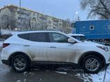 Hyundai Santa Fe 2018 годаүшін8 800 000 тг. в Актобе – фото 2