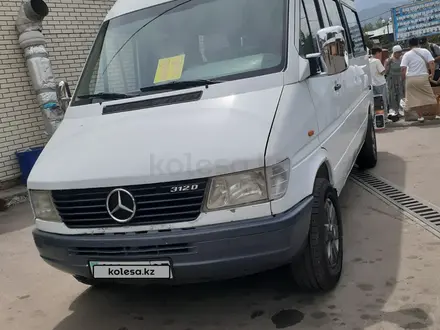 Mercedes-Benz Sprinter 1997 года за 4 500 000 тг. в Алматы – фото 2