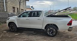 Toyota Hilux 2022 года за 28 000 000 тг. в Алматы – фото 3