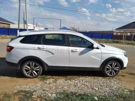 ВАЗ (Lada) Vesta Cross 2020 года за 6 900 000 тг. в Актобе – фото 2