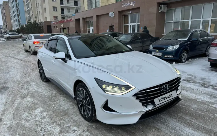 Hyundai Sonata 2021 года за 14 200 000 тг. в Астана