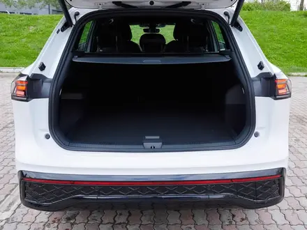 Volkswagen Tiguan 2026 года за 20 500 000 тг. в Алматы – фото 27
