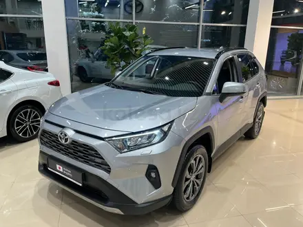 Toyota RAV4 Prestige 2025 года за 19 390 000 тг. в Алматы