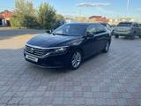 Volkswagen Passat 2020 года за 9 850 000 тг. в Уральск – фото 3