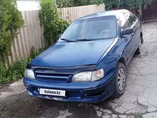Toyota Carina E, 1998