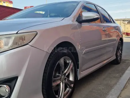 Toyota Camry 2012 года за 5 500 000 тг. в Атырау – фото 2