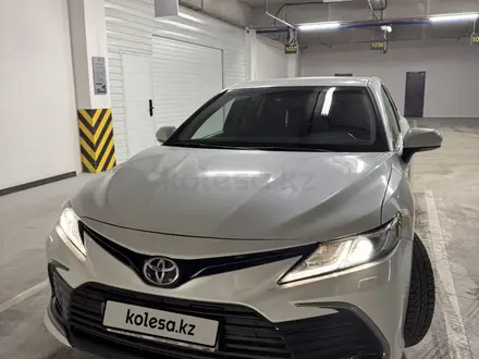 Toyota Camry 2021 года за 15 000 000 тг. в Алматы