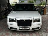 Chrysler 300C 2007 годаfor4 700 000 тг. в Алматы