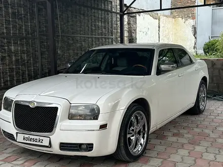 Chrysler 300C 2007 года за 4 700 000 тг. в Алматы – фото 2