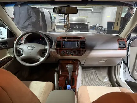 Toyota Camry 2004 года за 3 200 000 тг. в Астана – фото 5